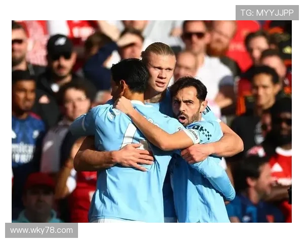 曼城不续约斯通斯 阿克曾与瓜帅谈时间问题